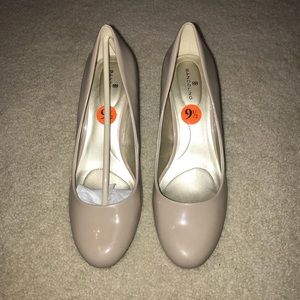 NEW WITH TAGS! Bandolino Sz 9.5 Heel